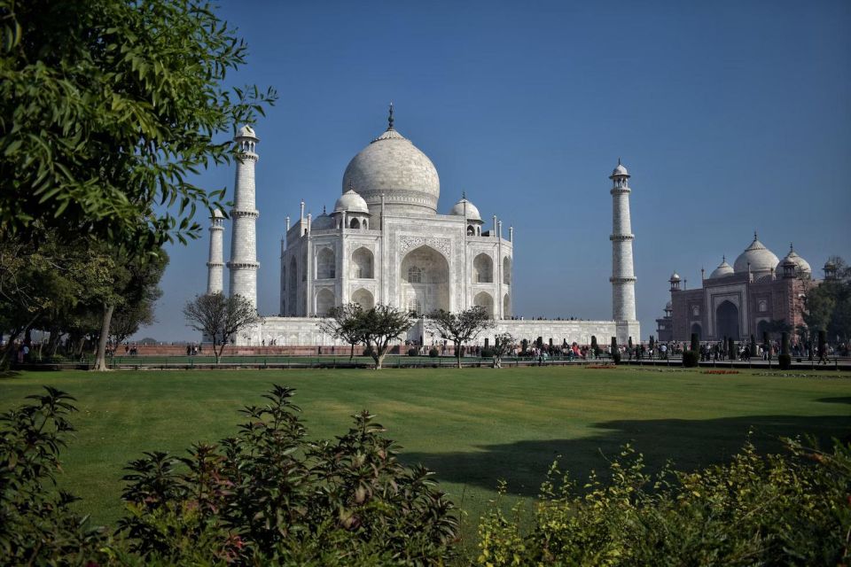 From Delhi: 2 Days Private Delhi Agra Tour