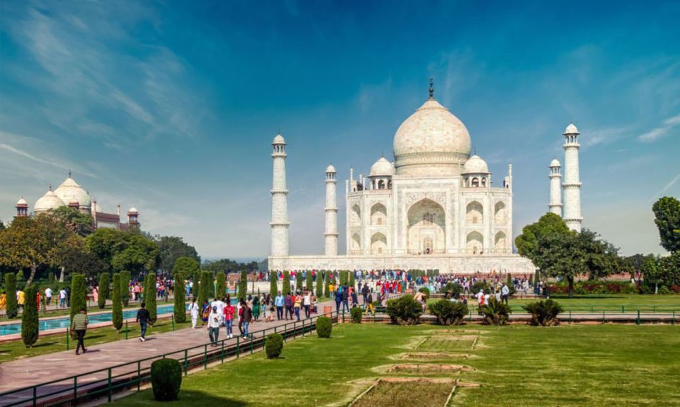 From New Delhi: 2-Day Taj Mahal Sunrise and Sunset Tour