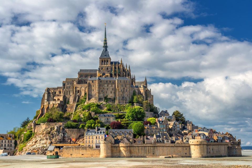 From Paris, Enchanting Mont St Michel Private Tour - Key Points