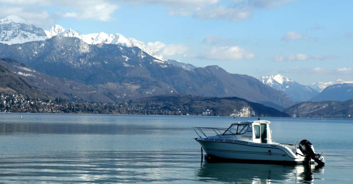 Private 2-Hour Walking Tour of Annecy With Official Guide