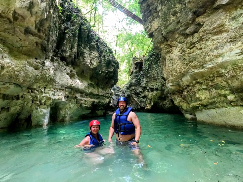 Puerto Plata: Damajagua Waterfalls Canyoning & Cocktail