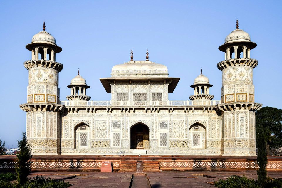 From Delhi: Private Sunrise Tour to Taj Mahal and Agra Fort - Experience Highlights