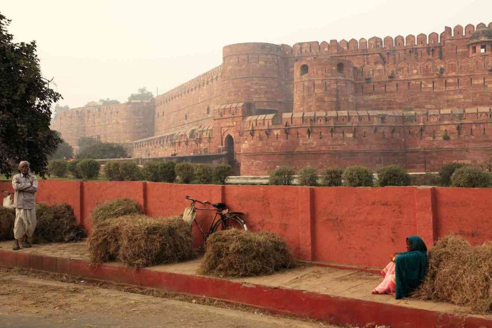 From Delhi: Taj Mahal, Agra Fort Day Tour With Transfers - Tips for a Memorable Experience