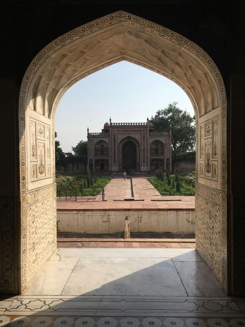 From Delhi: Private Sunrise Tour to Taj Mahal and Agra Fort - Sum Up